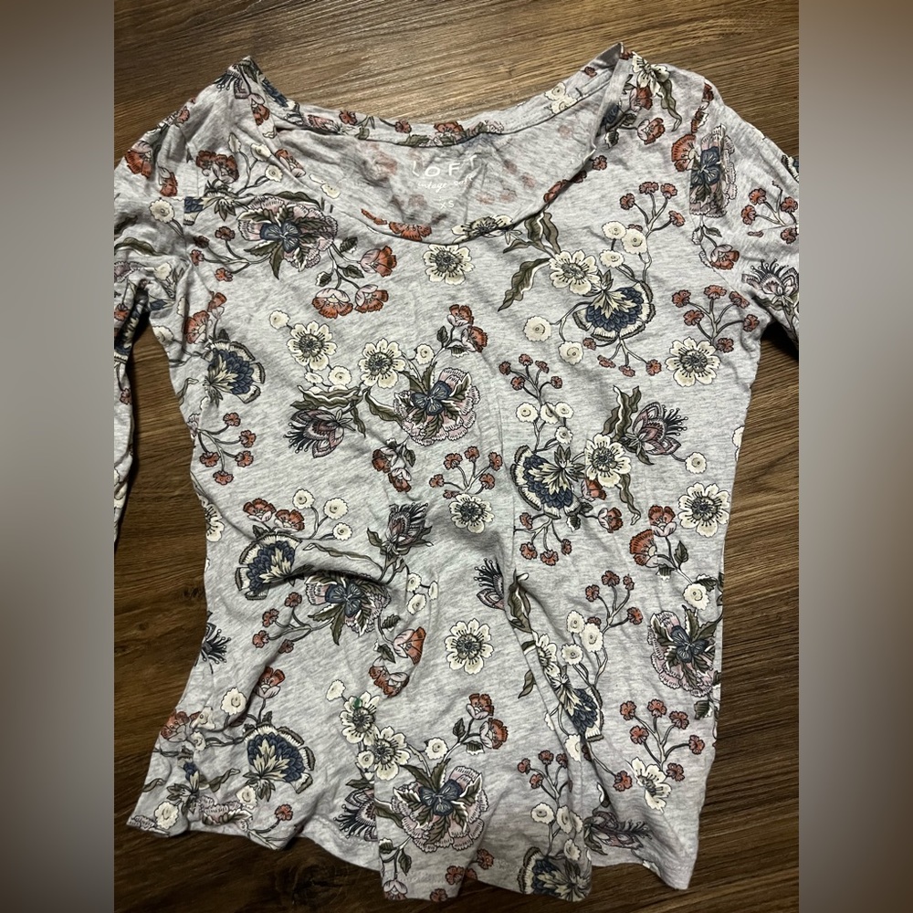Grey loft shirt size small